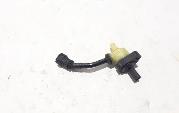 Audi Q8 Vacuum valve 06E906506C