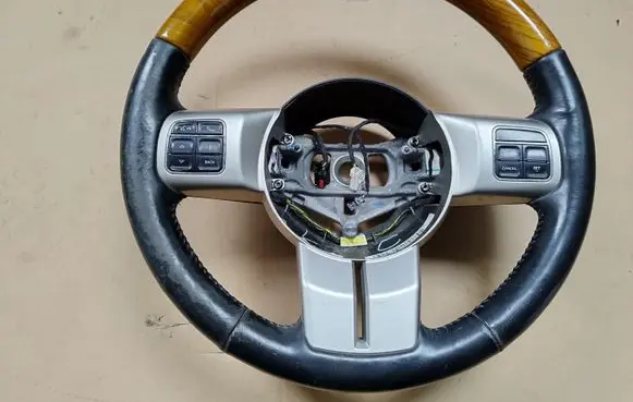 Jeep Grand Cherokee Steering wheel 05057580AD