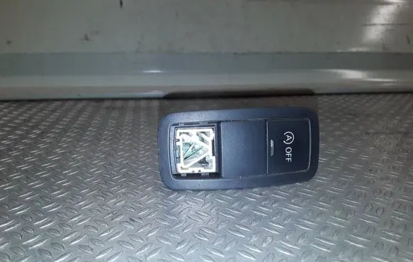 Hazard light switch