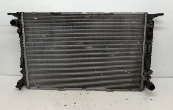 Audi Q5 SQ5 Coolant radiator 8R0121251C