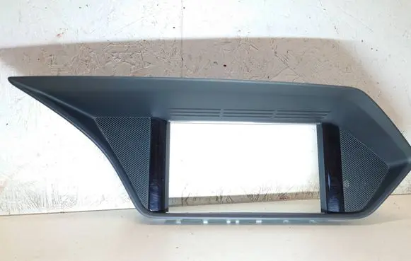 Mercedes-Benz E W212 Radio/GPS head unit trim A2126801436 2126801436