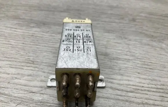 Mercedes-Benz C W202 Other relay 0005405245
