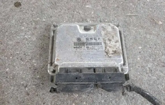 Volkswagen Sharan Engine control unit/module 06A906032AH