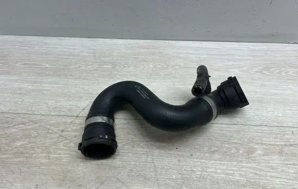Porsche Cayenne (92A) Engine coolant pipe/hose 7P0122101A 95810640120
