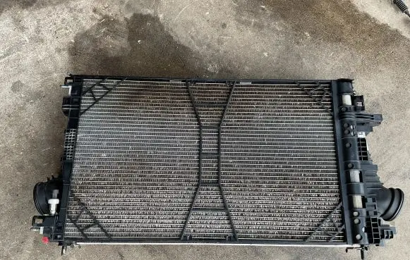 Opel Insignia A Radiator set 13241751 P1831002