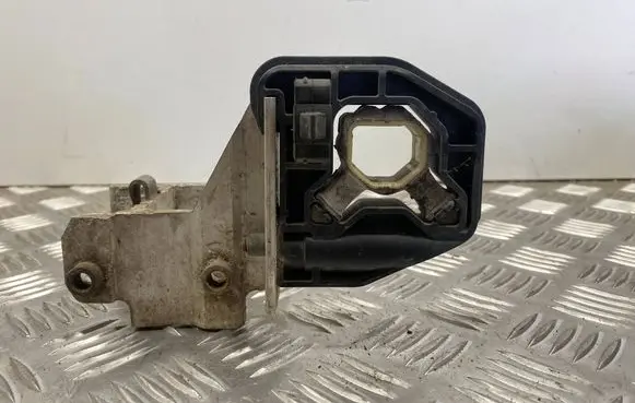 BMW 3 F30 F35 F31 Radiator support slam panel bracket 8620732