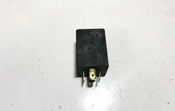 Audi A6 S6 C4 4A Other relay 431955531