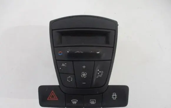 Renault Laguna III Climate control unit 275100001R 83610736 A02000A8402001