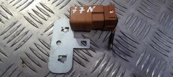 Nissan Primera Other relay 2523079964