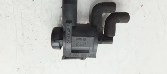 Volkswagen Bora Vacuum valve 1J0906283B