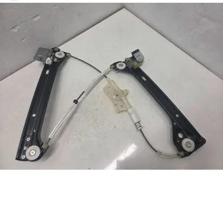 Mercedes-Benz CLA C117 X117 W117 Front window lifting mechanism without motor A1177230214