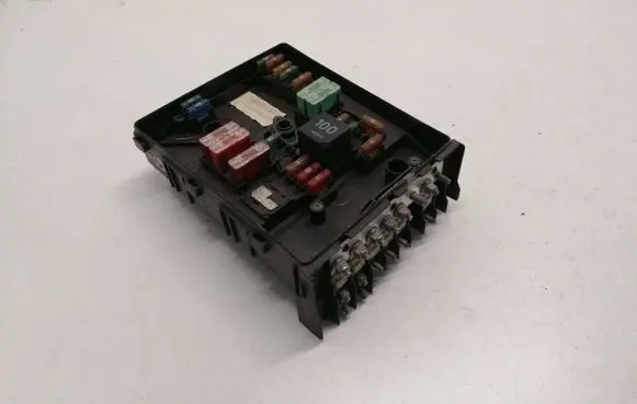 Volkswagen Golf Plus Fuse module 1K0937125A 012183071