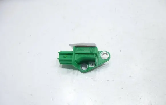 Volkswagen Golf Plus Airbag deployment crash/impact sensor 5M0909606B 5WK43581