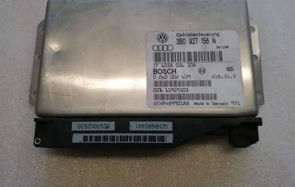 Volkswagen PASSAT B5 Gearbox control unit/module 3B0927156N 0260002639 6058006106