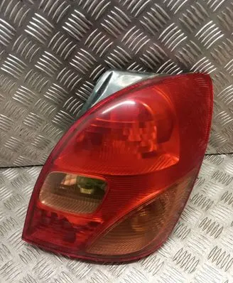Toyota Corolla Verso E121 Rear/tail lights