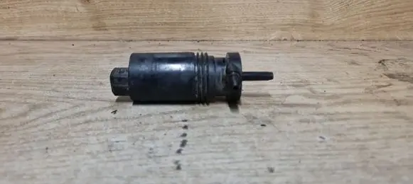 Volvo V70 Headlight washer pump 1013229