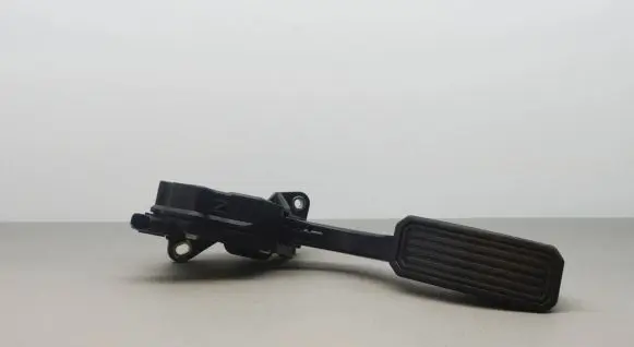 Toyota Prius (XW30) Accelerator throttle pedal 7811012010