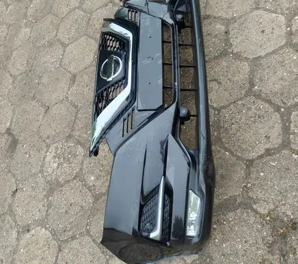 Nissan Qashqai Front bumper 