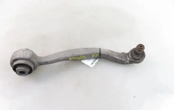 Mercedes-Benz C AMG W204 Front upper control arm/wishbone 
