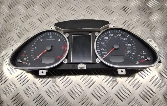 Audi Q7 4L Speedometer (instrument cluster) 5540007312