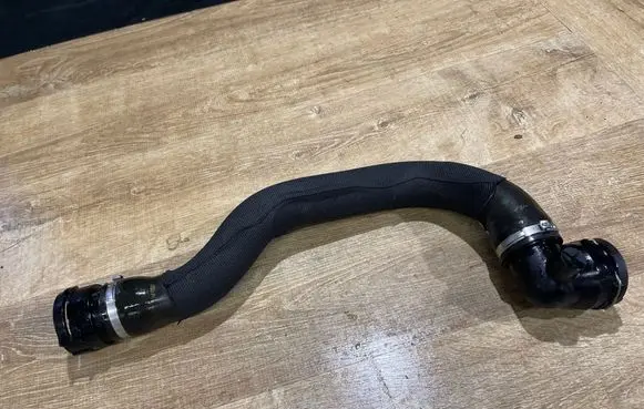 Jaguar F-Pace Engine coolant pipe/hose HK838260AE