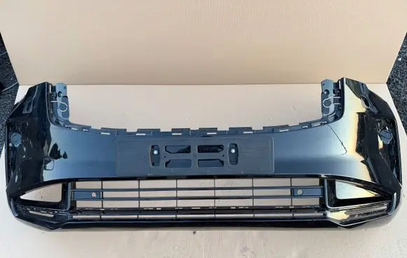Volvo XC90 Front bumper 32345711 BP3EA