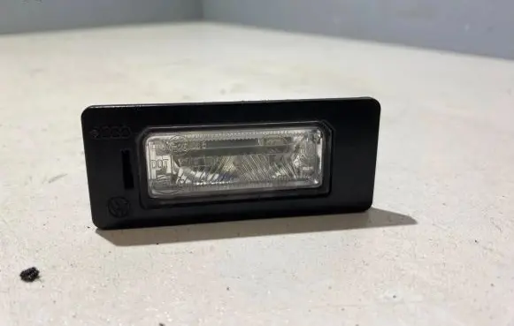 Audi A5 Sportback 8TA Number plate light 8T0943021