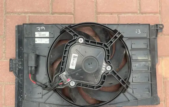 BMW i3 Air conditioning (A/C) fan (condenser) 8642143 17428642143 8641948