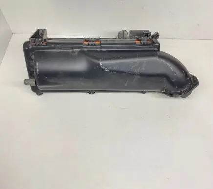 Opel Grandland X Air filter box 9805379480 9825070780
