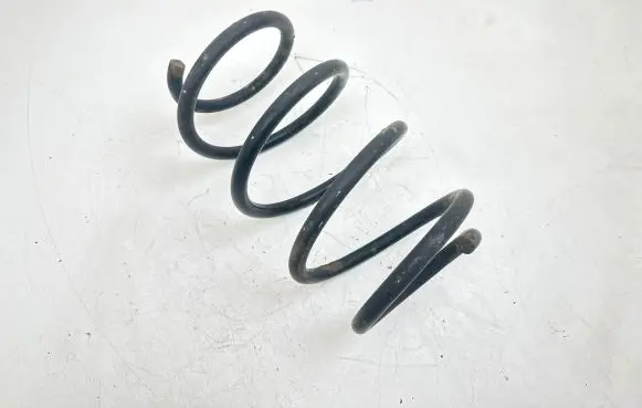 Toyota Auris 150 Front coil spring