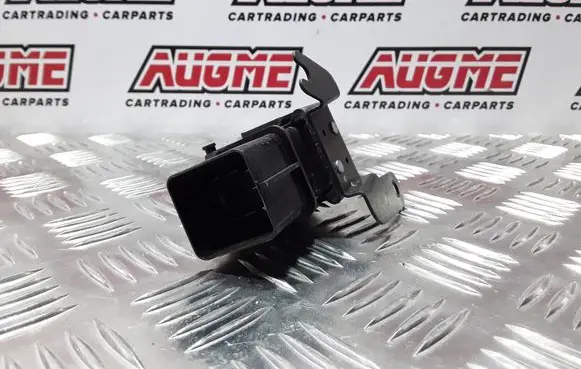 KIA Optima Glow plug pre-heat relay 368302A170 GA502816
