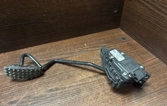 Citroen Jumper Accelerator throttle pedal 1337493080 6PV00824501