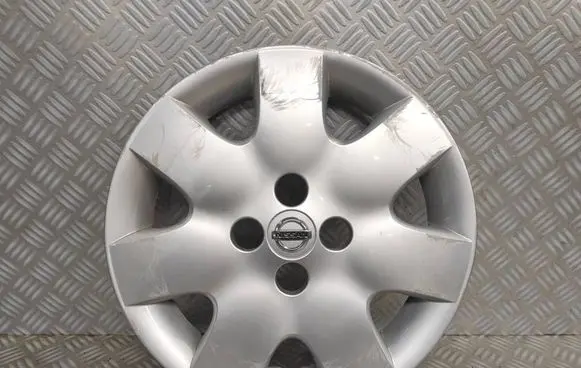 Nissan Micra R15 wheel hub/cap/trim 40315AX70B