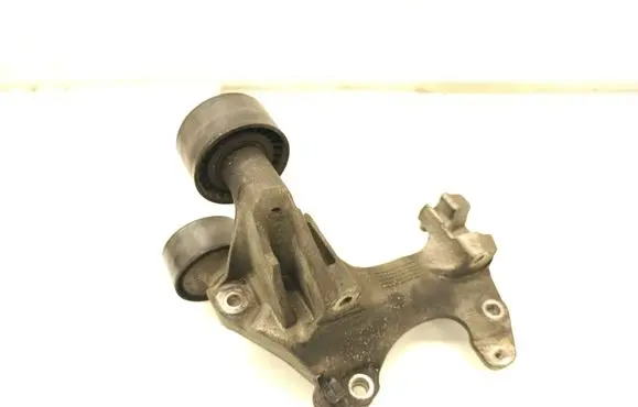 Nissan Qashqai Generator/alternator bracket 117108063R