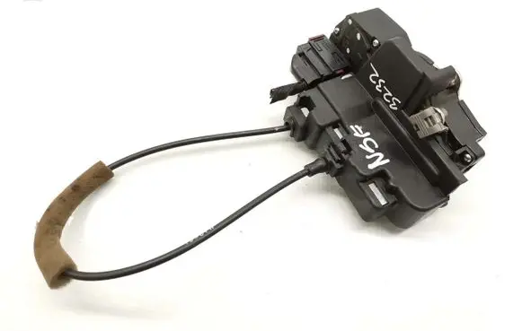Opel Antara Front door lock