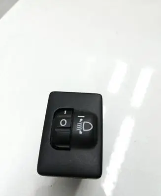 Toyota Avensis T270 Headlight level height control switch 8415202040