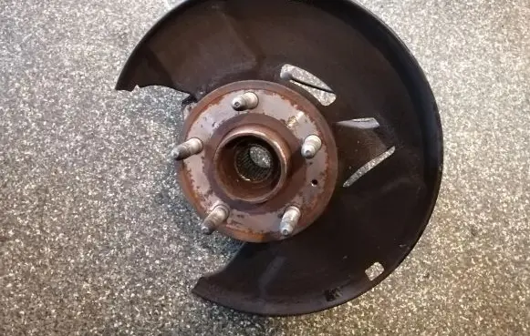 Opel Insignia A Front wheel hub