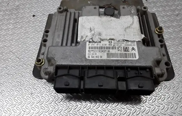 Citroen C4 I Engine control unit/module 0281011630 9656494380