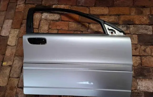 Volvo S80 Front door