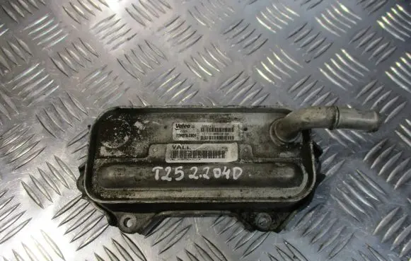 Toyota Avensis T250 Engine oil radiator 