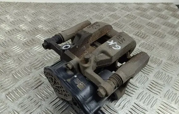 KIA Sorento IV Rear brake caliper