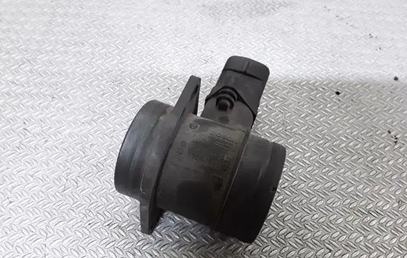 Skoda Fabia Mk2 (5J) Mass air flow meter 038906461B 0281002531