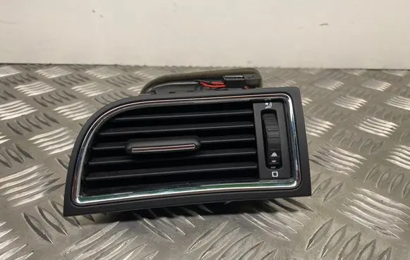 Skoda Superb B6 (3T) Dashboard side air vent grill/cover trim 3T0819701
