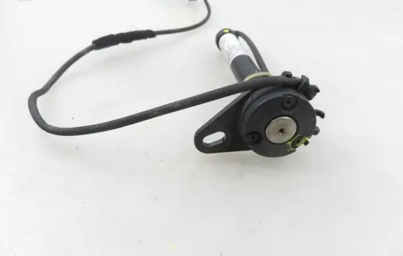 Mercedes-Benz A W176 Front bonnet/hood damper/strut 1179061000