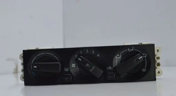 Mitsubishi Carisma Climate control unit MR500529