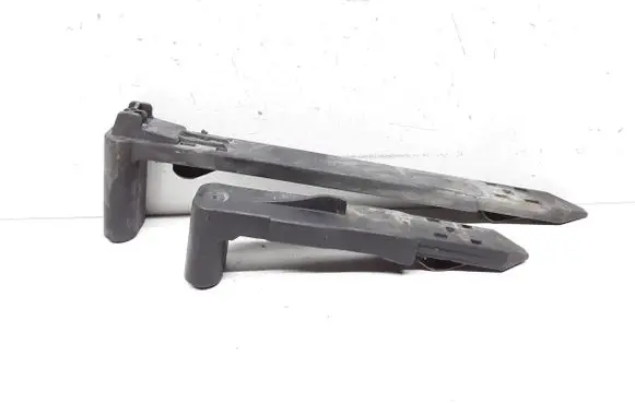 Volvo XC60 Headlight/headlamp mounting bracket 30763155 30763154