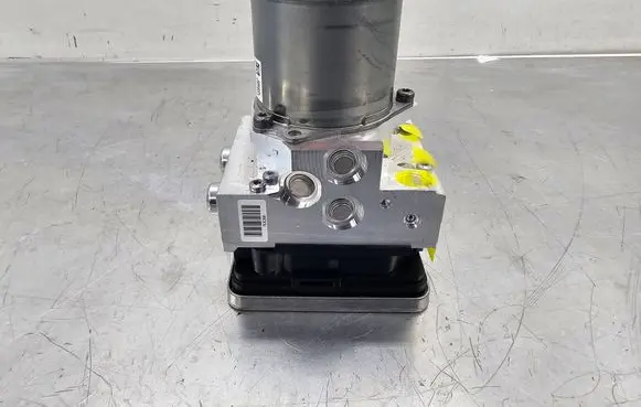 Mercedes-Benz E W213 ABS Pump A2134315001