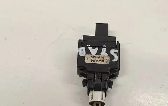 Volvo S60 Brake pedal sensor switch 8622064 04W135