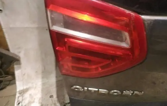Citroen C4 I Picasso Tailgate rear/tail lights 