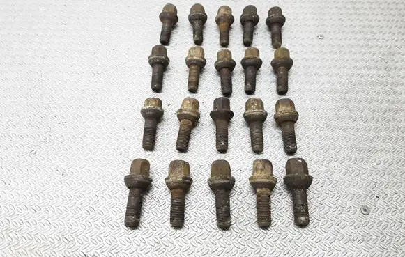 Nuts/bolts